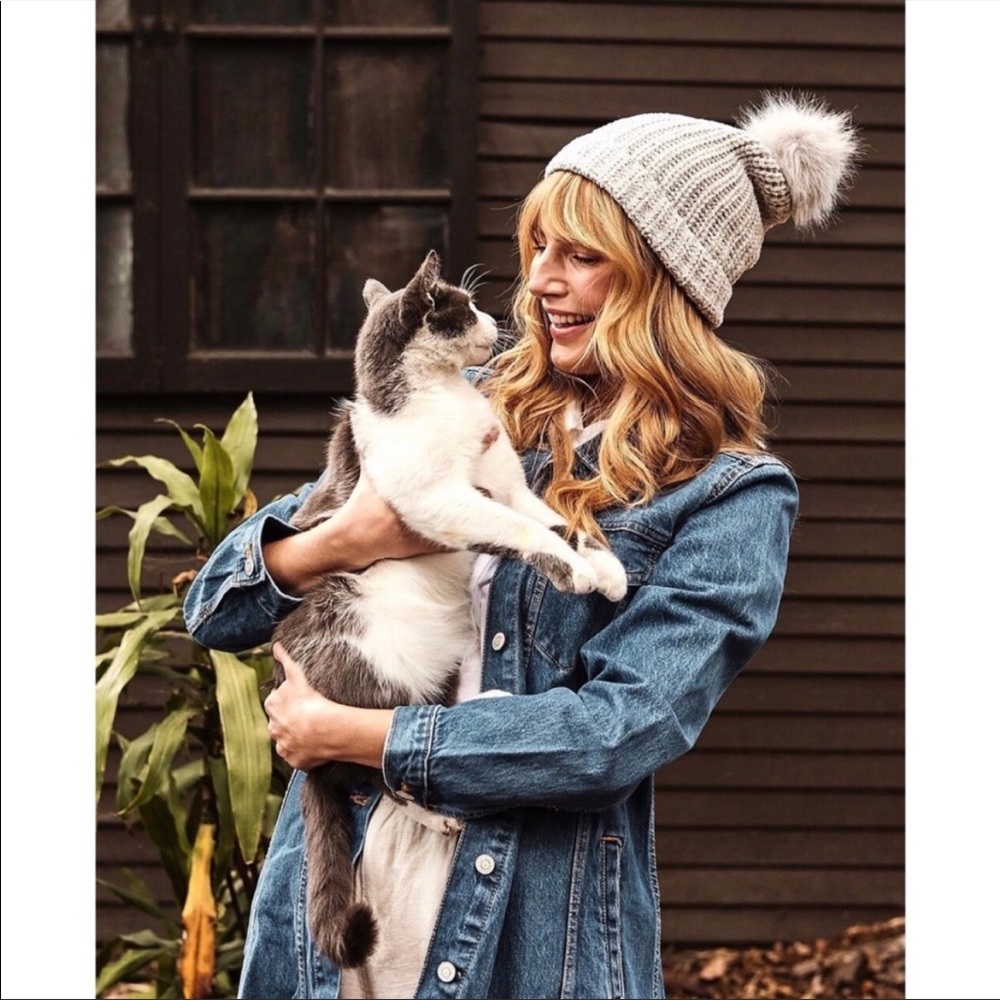 Jules Kae Pom Beanie. NWT